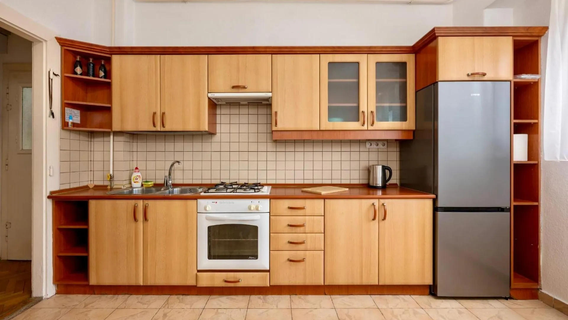Budapest Family Apartment With Free Parking