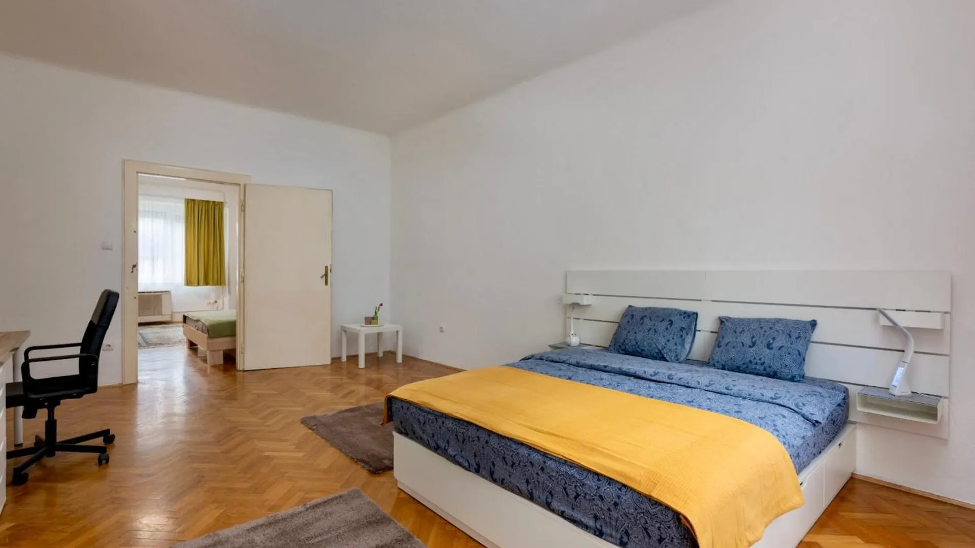 Budapest Family Apartment With Free Parking