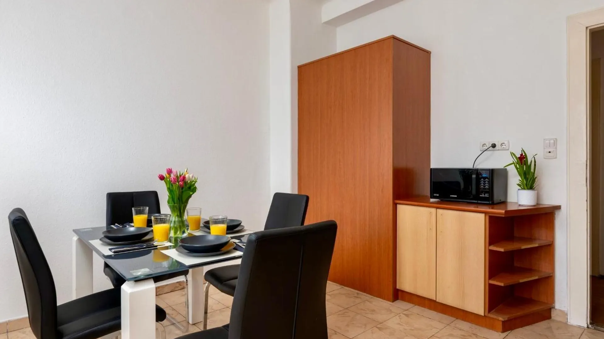 Budapest Family Apartment With Free Parking